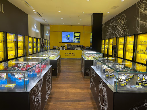 Invicta Store at Plaza Las Americas