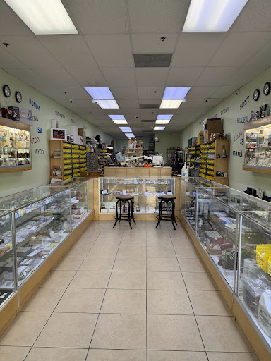 Suarez Crystals & Watch Services