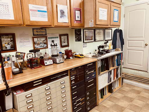 Montoya Watch Service Center.