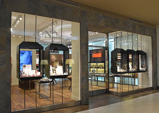 UNOde50 - Plaza Las Americas