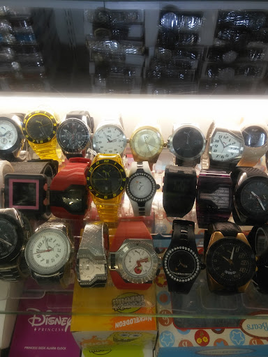 Federal & Co. Watches - Perfumes - Eyewear