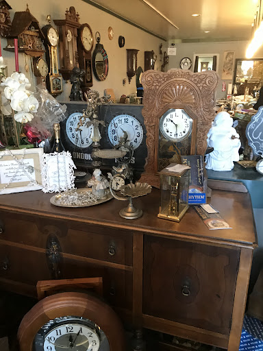 Jimmy's Alpine Clock Shop
