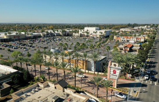Whittwood Town Center – Centro Comercial con Tiendas, Restaurantes y Eventos en la Comunidad