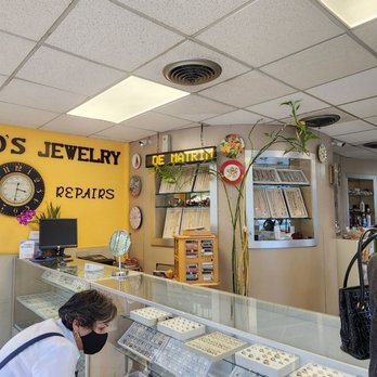 Joyas y Relojes de Lujo – Eduardo’s Jewelry & Watch – Diseño Exclusivo y Elegancia