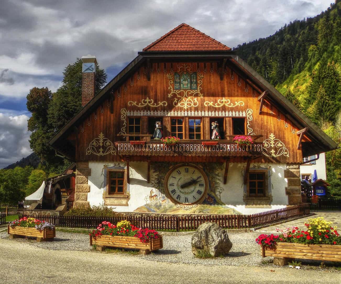 Reloj y reloj de bolsillo de Black Forest – Elegancia suiza y precisión alemana