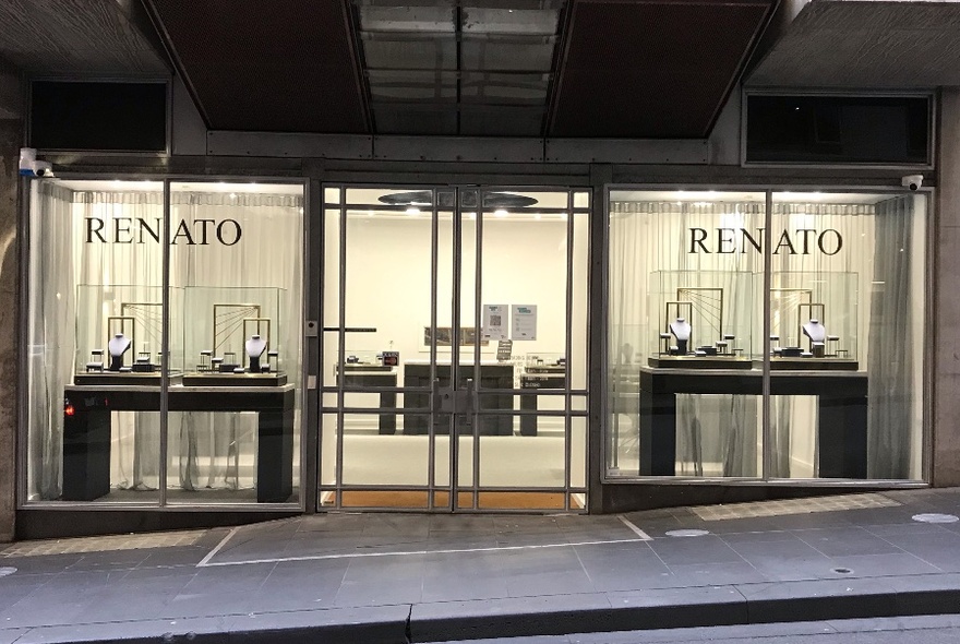 Renato Jewelers: Joyería de Lujo con Diseños Exclusivos y Accesorios Elegantes