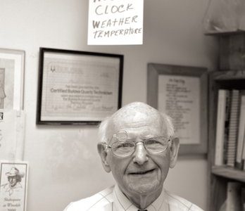 Joyas de lujo de Phillip Simon Jewelers: diamantes, anillos y regalos elegantes