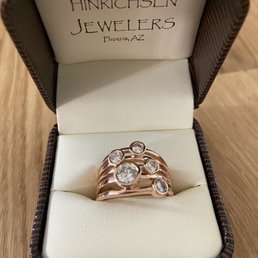 Douglas Diamonds, antigua Hinrichsen Jewelers: lujo en diamantes y joyería exclusiva
