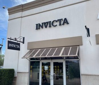 Tienda Invicta en Orlando International Premium Outlets – Relojes de lujo y estilo