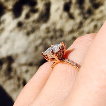 Joyas de Diamante de Diamond Mind Jewelers: Elegancia, Calidad Premium y Brillo Inigualable