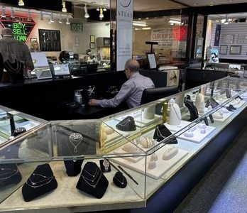 Atlas Joyería y Reparación de Relojes - Servicio Profesional y Garantizado