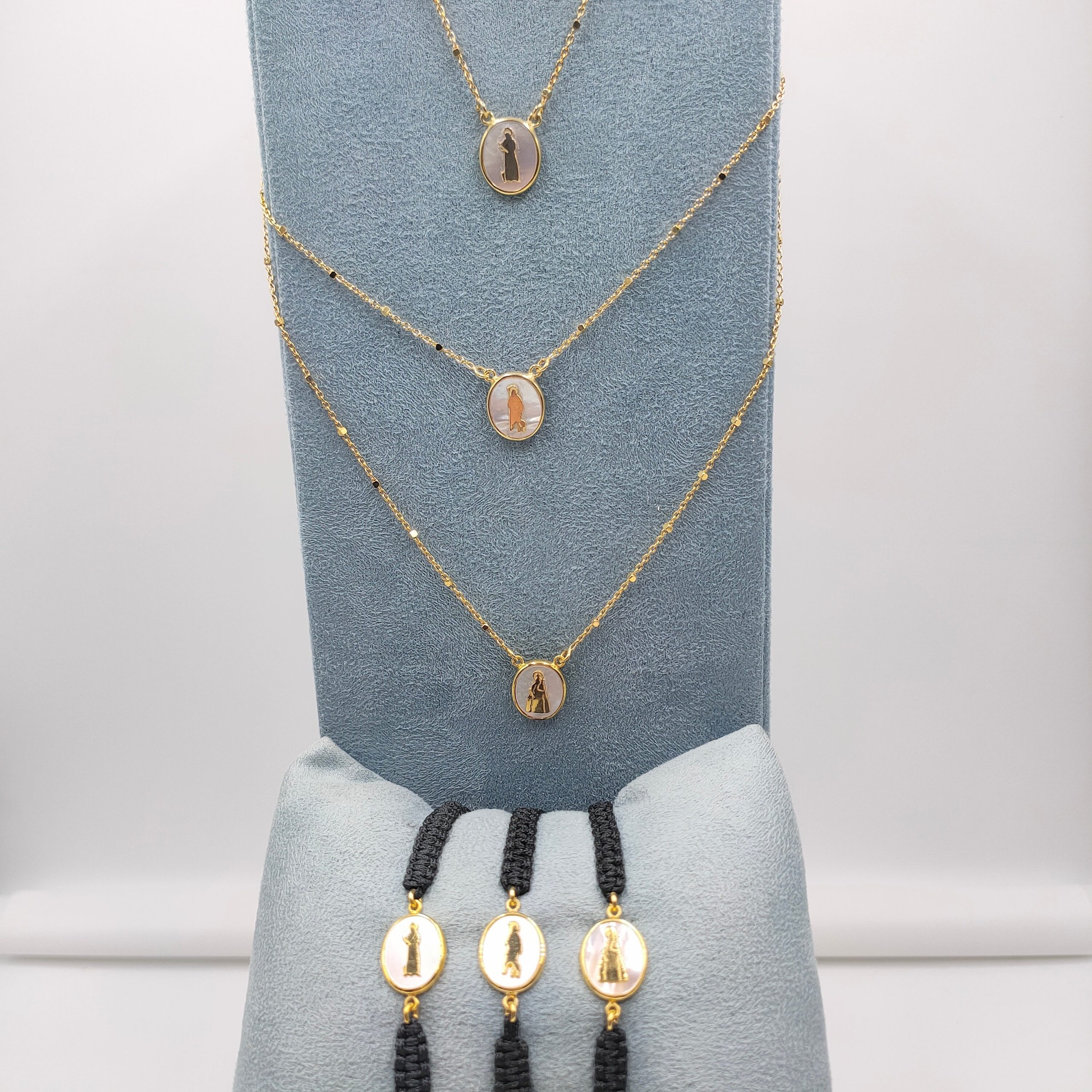 Llanes Jewelry: Joyería Artesanal y Elegante en Piedras Preciosas – Diseño Exclusivo