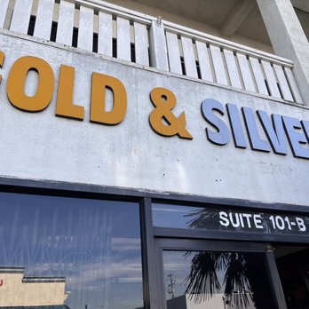 Joyas de Oro y Plata de Long Beach – Diseños Elegantes y Artesanales