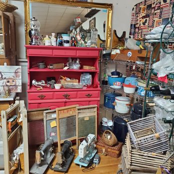 Camino Real Antiques: Tienda Vintage de Muebles y Decoración Única | Antigüedades de Calidad