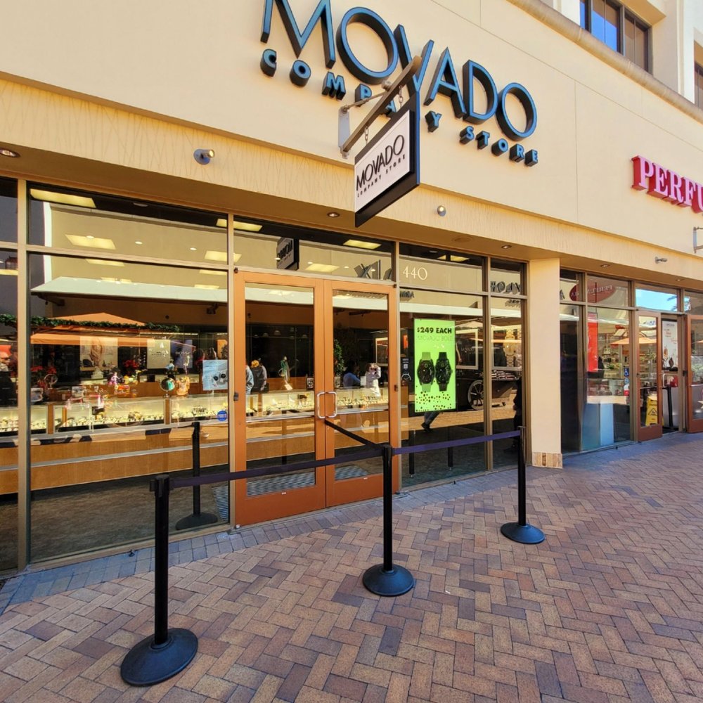 Movado Store: Relojes de lujo, estilo contemporáneo y atención personalizada