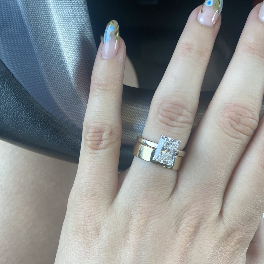 Joyas de Lujo Sand & Stone – Diseño Elegante en Oro y Diamantes, Joyería Fina