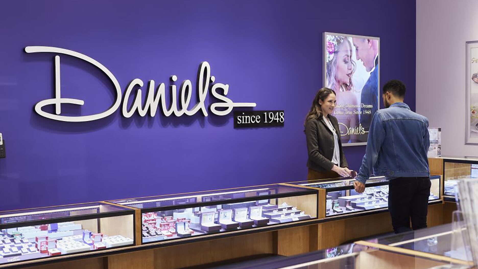 Joyería Daniel’s Jewelers – Joyas de lujo y anillos de compromiso en Valencia