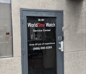 World Time Watch Services Center 1 Centro de Servicios World Time Watch: Mantenimiento y Reparación de Relojes de Precisión