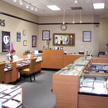 Palomar Jewelers – Joyas de lujo, anillos de compromiso y relojes exclusivos | Calidad y elegancia