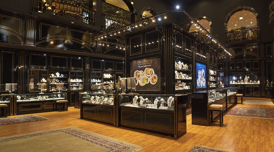 Centro de Joyería: Elegancia en Diamantes y Accesorios de Lujo – Compra Online