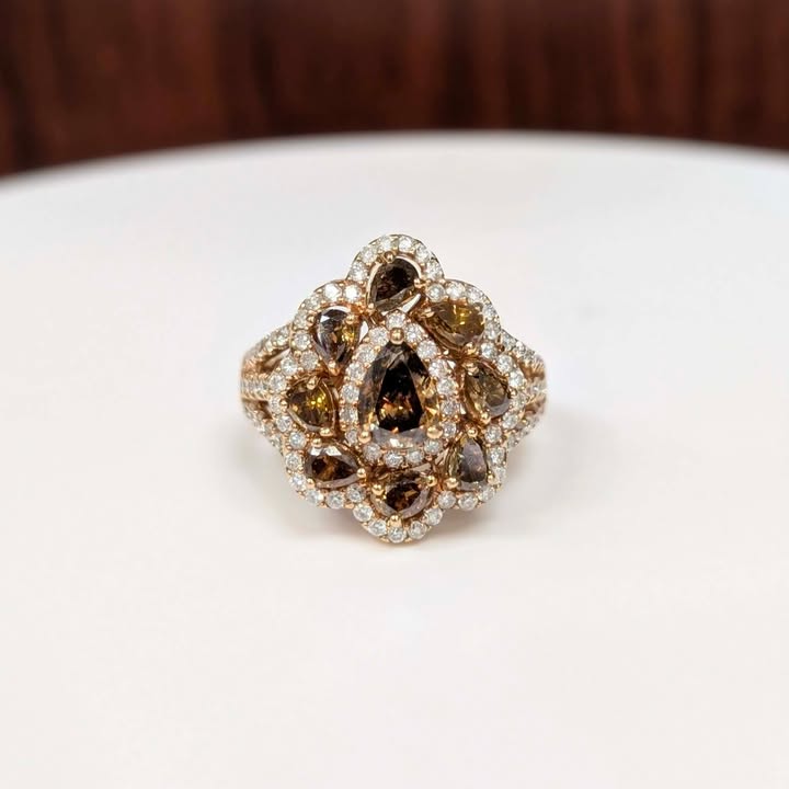 Joyería Q&T: Elegantes collares, anillos y pulseras de diseño contemporáneo – Moda y lujo