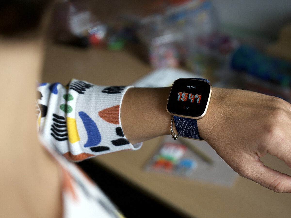 Fitbit Versa 2: Reseña completa, análisis de funciones y guía de uso